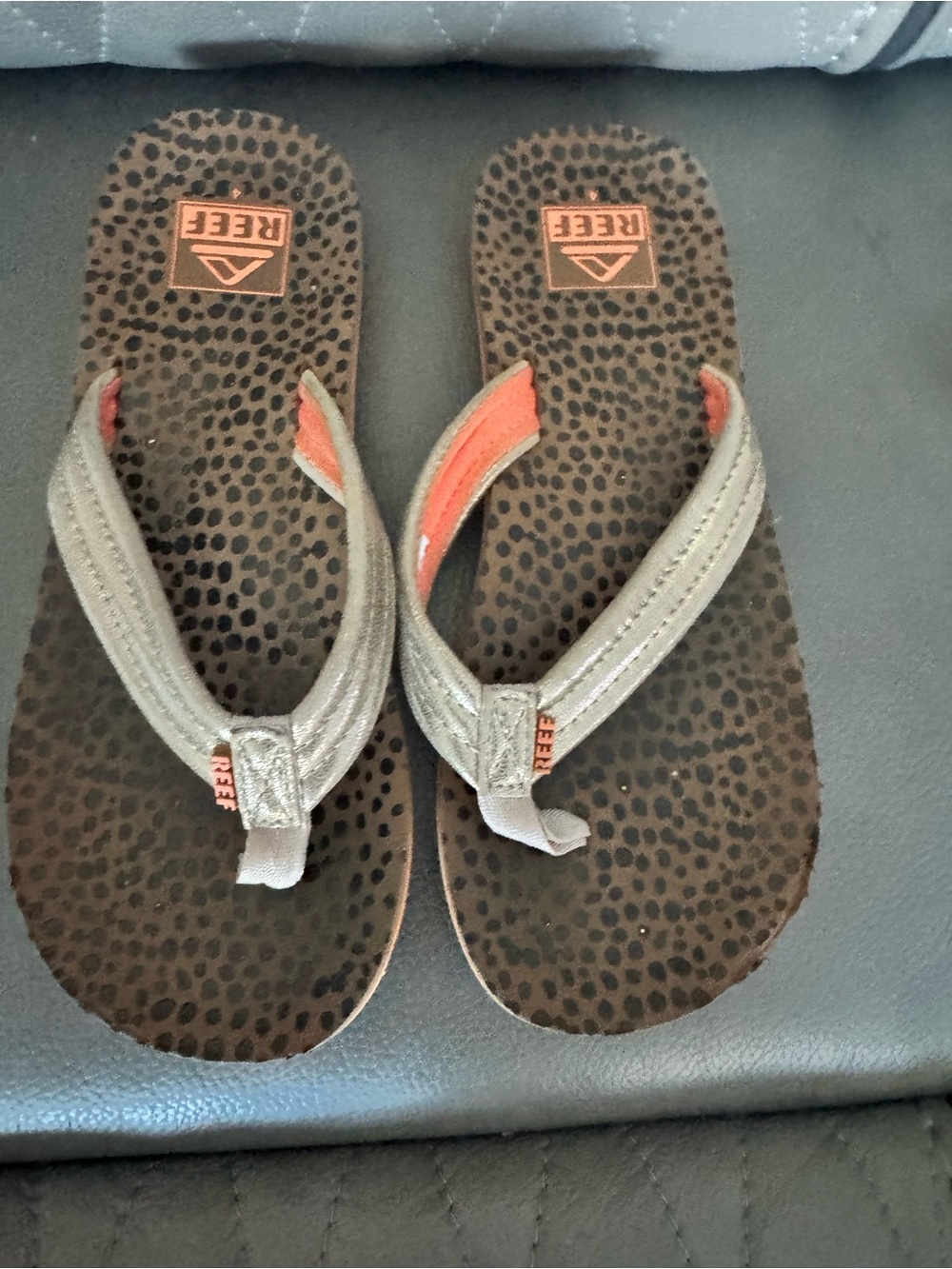 Girls gold reef flip flops size 4